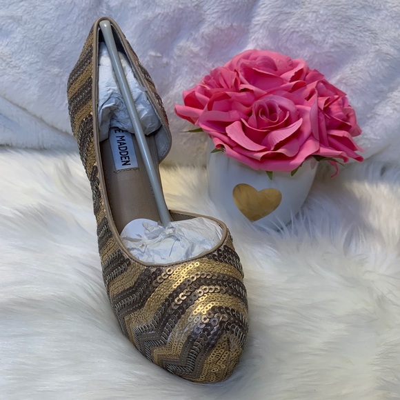 Steve Madden Disko Sequins Champagne Pump - Picture 8 of 15
